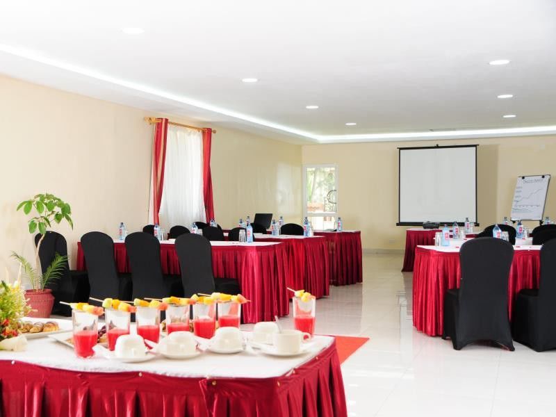 The Pride Inn Srinagar  Ngoại thất bức ảnh